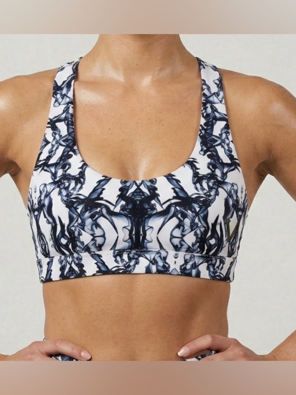 Vull Crossback Sports Bra in Blue White Print Women’s Size S